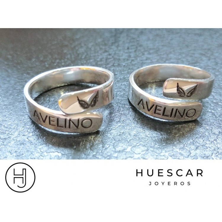 Anillos grabados de plata