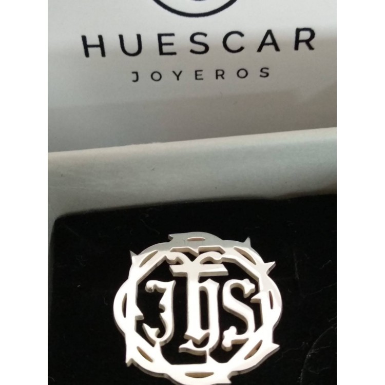 Insignias de plata POR ENCARGO Cofradias e Instituciones religiosas