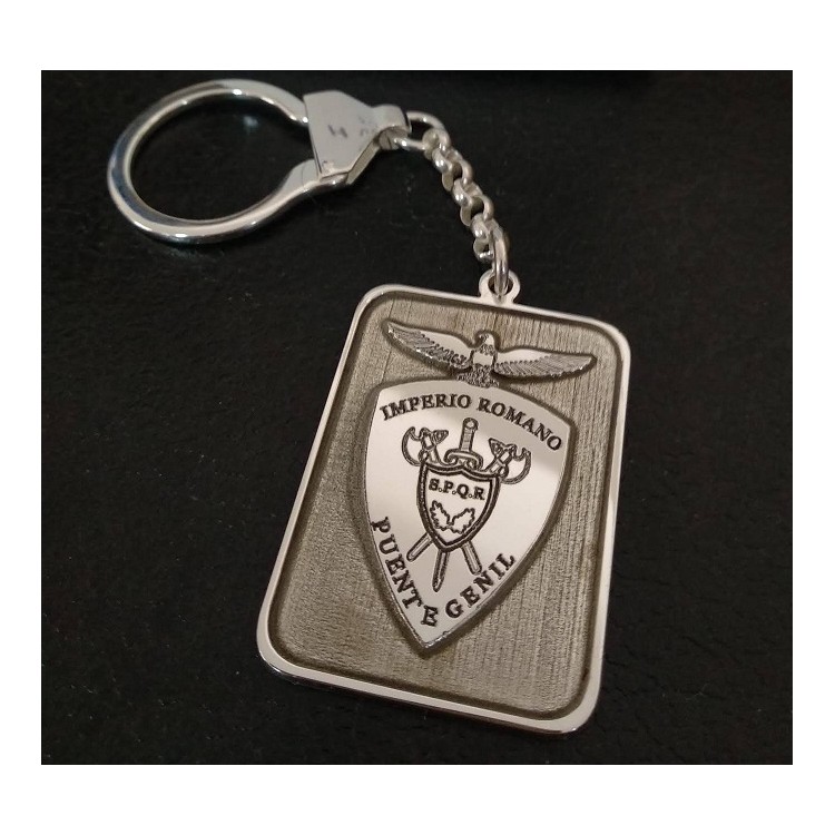 Llaveros Escudo  en relieve plata de ley
