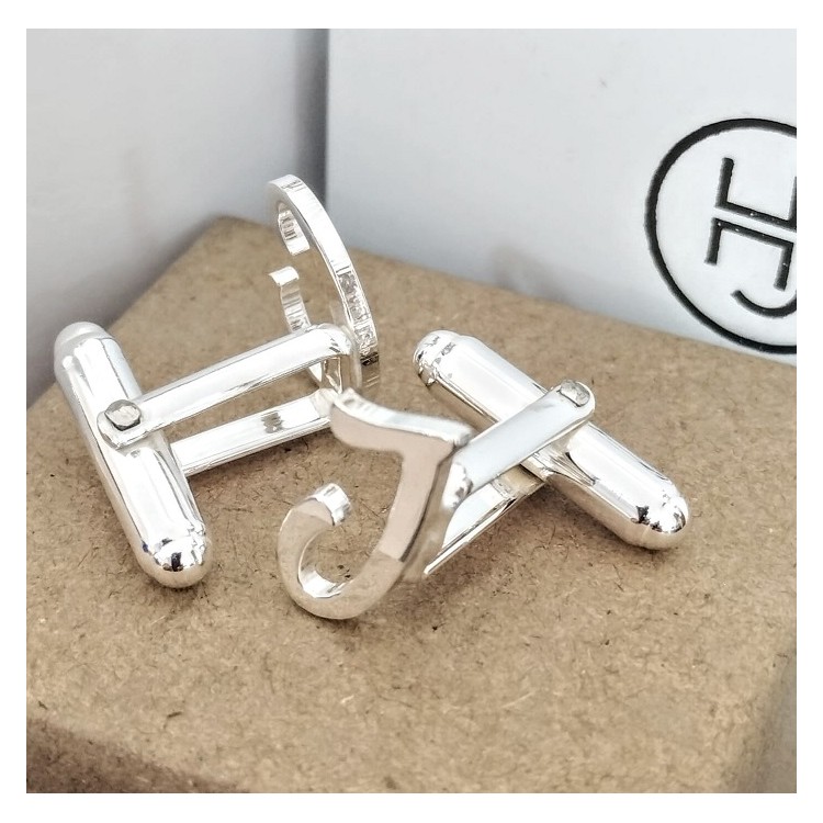 Gemelos de iniciales con su diseño en plata de ley