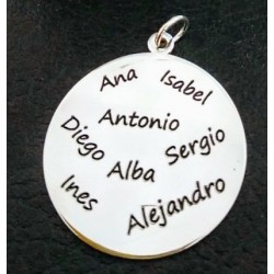 Medallas árbol de la vida y nombres en plata de ley (cadena incluida)