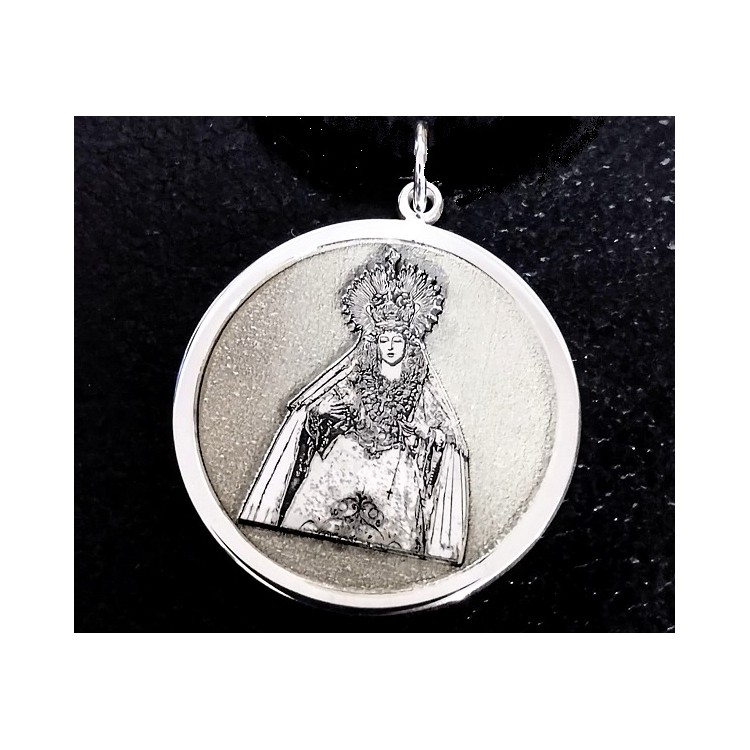 Medallas personalizadas de Virgenes y cristos en relieve plata de ley