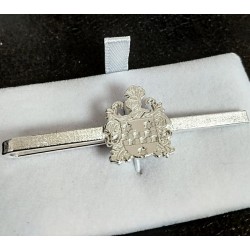 Pisacorbatas escudos de armas tallados