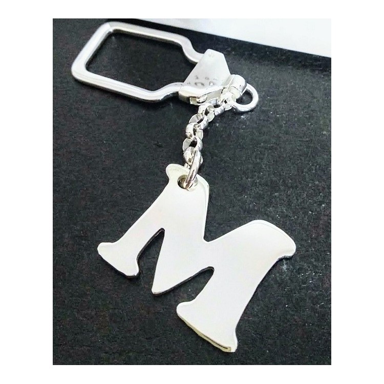 Llavero personalizado con inicial en plata de ley Llavero personalizado con inicial en plata de ley