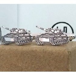 Gemelos tanques en plata de ley