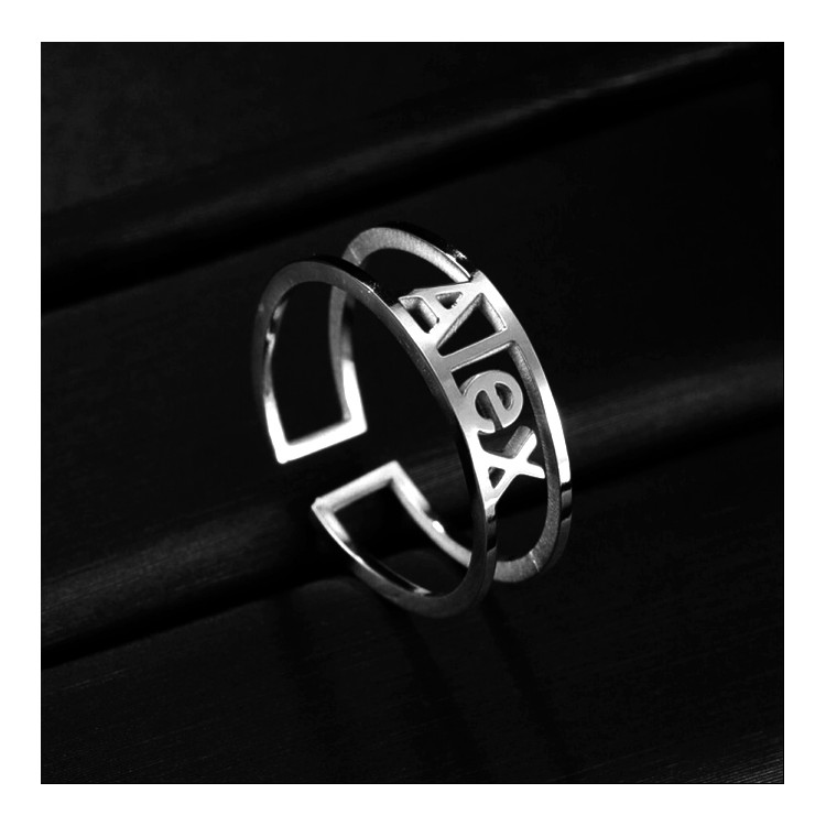 Anillos personalizados iniciales o números plata de ley
