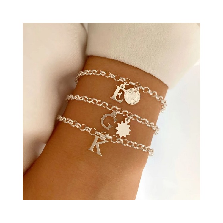 Pulseras con colgantes personalizados en plata de ley Pulseras con colgantes personalizados en plata de ley