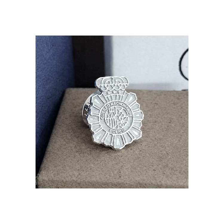 Insignia Policia nacional en plata de ley