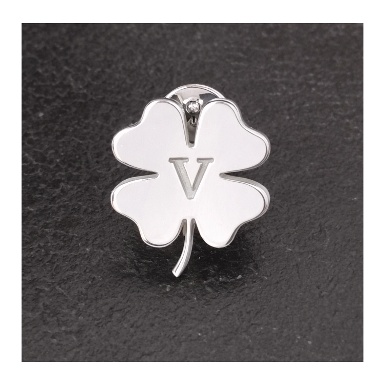 Pin trébol plata de ley