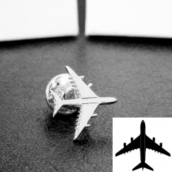 Pins de aviones con tu diseño en plata de ley