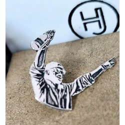 Pins de plata del diseño que quieras