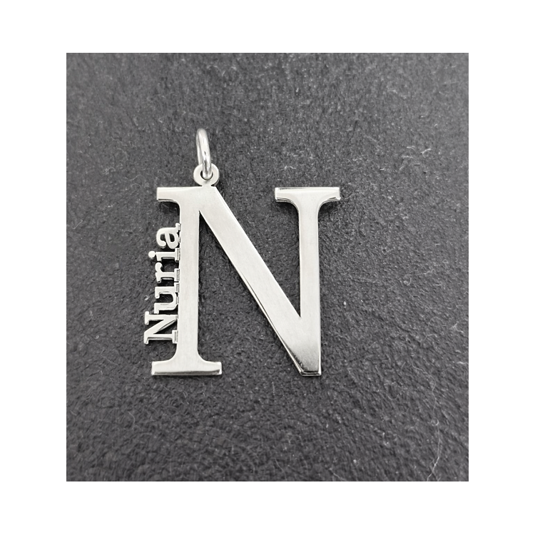 Colgantes nombres e inicial  plata de ley