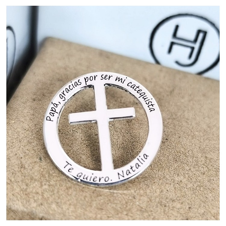 Pin Cruz  personalizada enmarcada en plata de ley