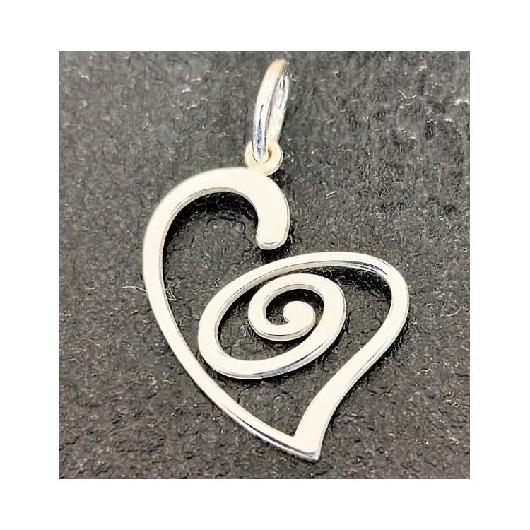 Colgante corazón espiral en plata de ley