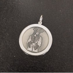 Medallas personalizadas de Virgenes y cristos en relieve plata de ley